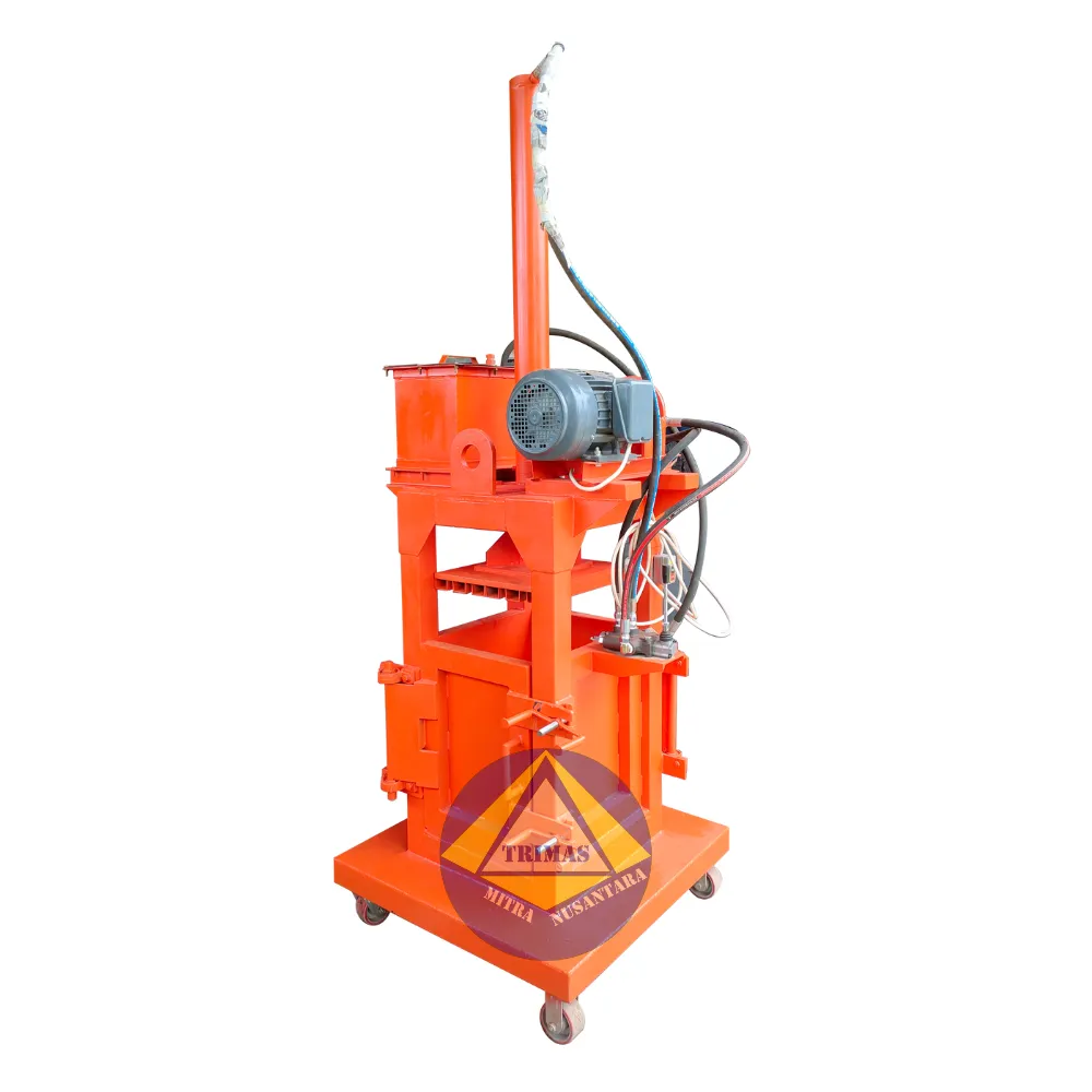 Mesin Press Botol Plastik